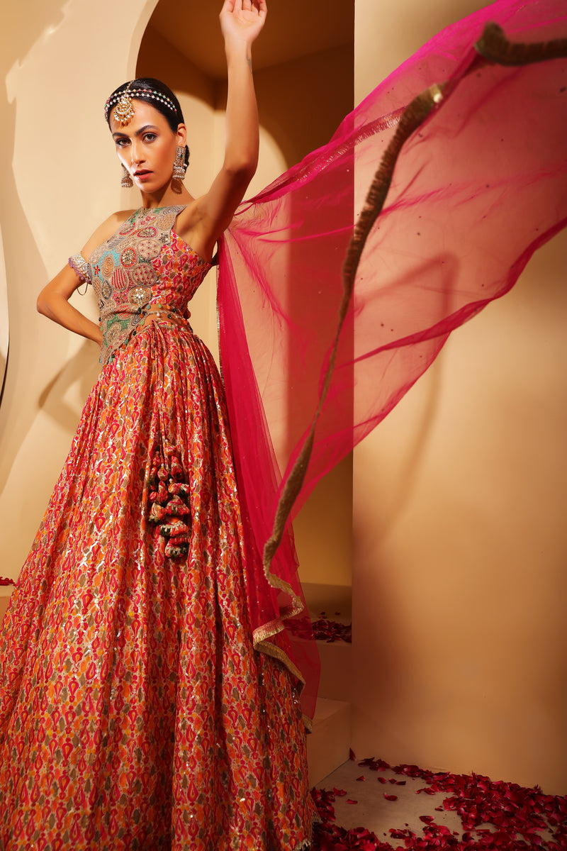 Long sleeve blouses | Designer dresses indian, Bridal blouse designs,  Wedding saree indian